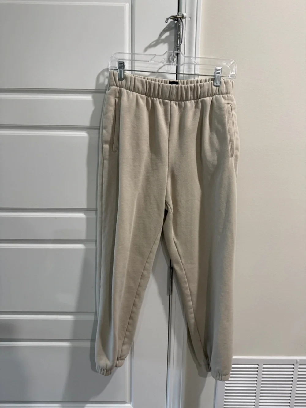GAP Moonstone Oatmeal Matching Sweatsuit Set Crewneck & Joggers Size Medium EUC - Picture 6 of 9